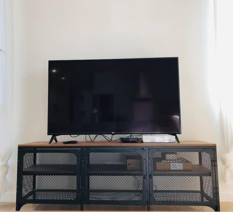 60m2 Au Coeur Du Vieux Port Apartment *