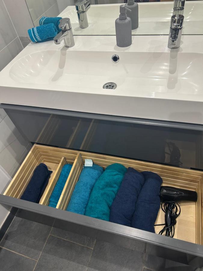 Apartment 60m2 Au Coeur Du Vieux Port *